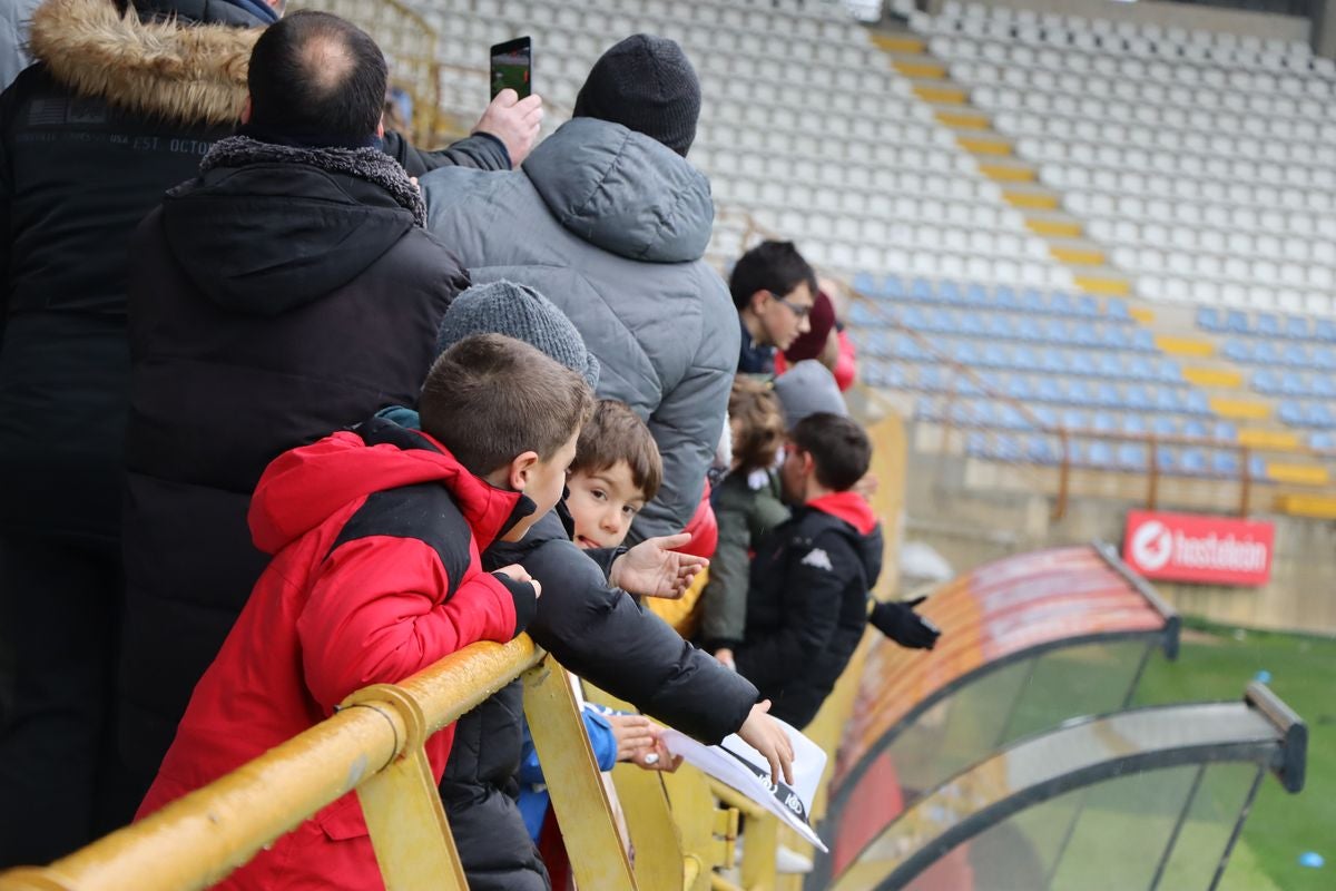 La Cultural entrena con público por Reyes