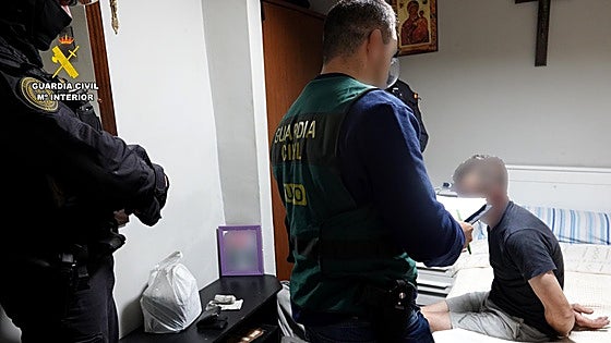 Detienen en París a una banda que robaba viviendas de lujo en León