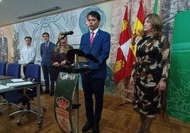 Gonzalo Rivera durante su toma de posesión como presidente de la Junta de Estudiantes