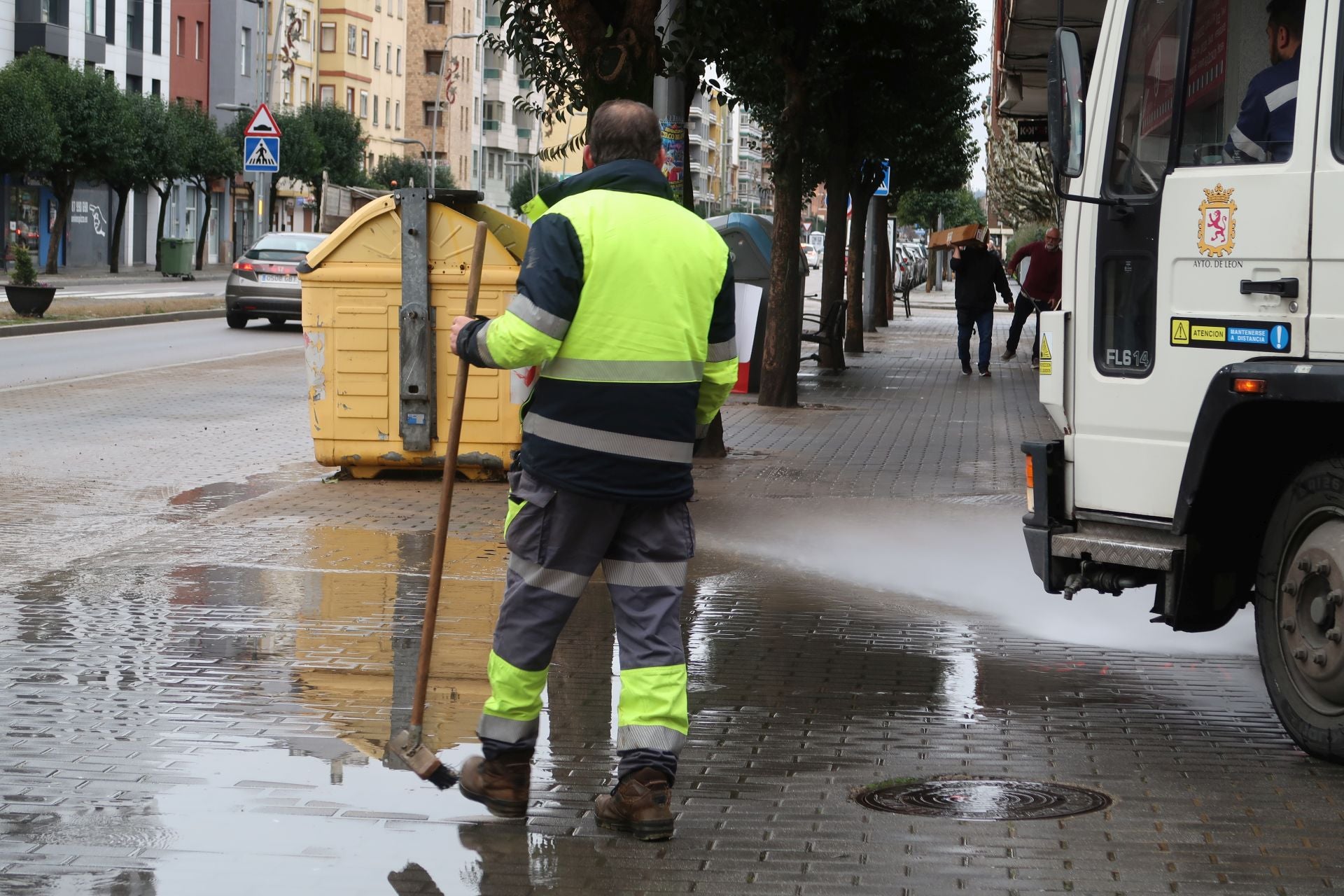 Imágenes de las consecuencias del reventón en Fernández Ladreda