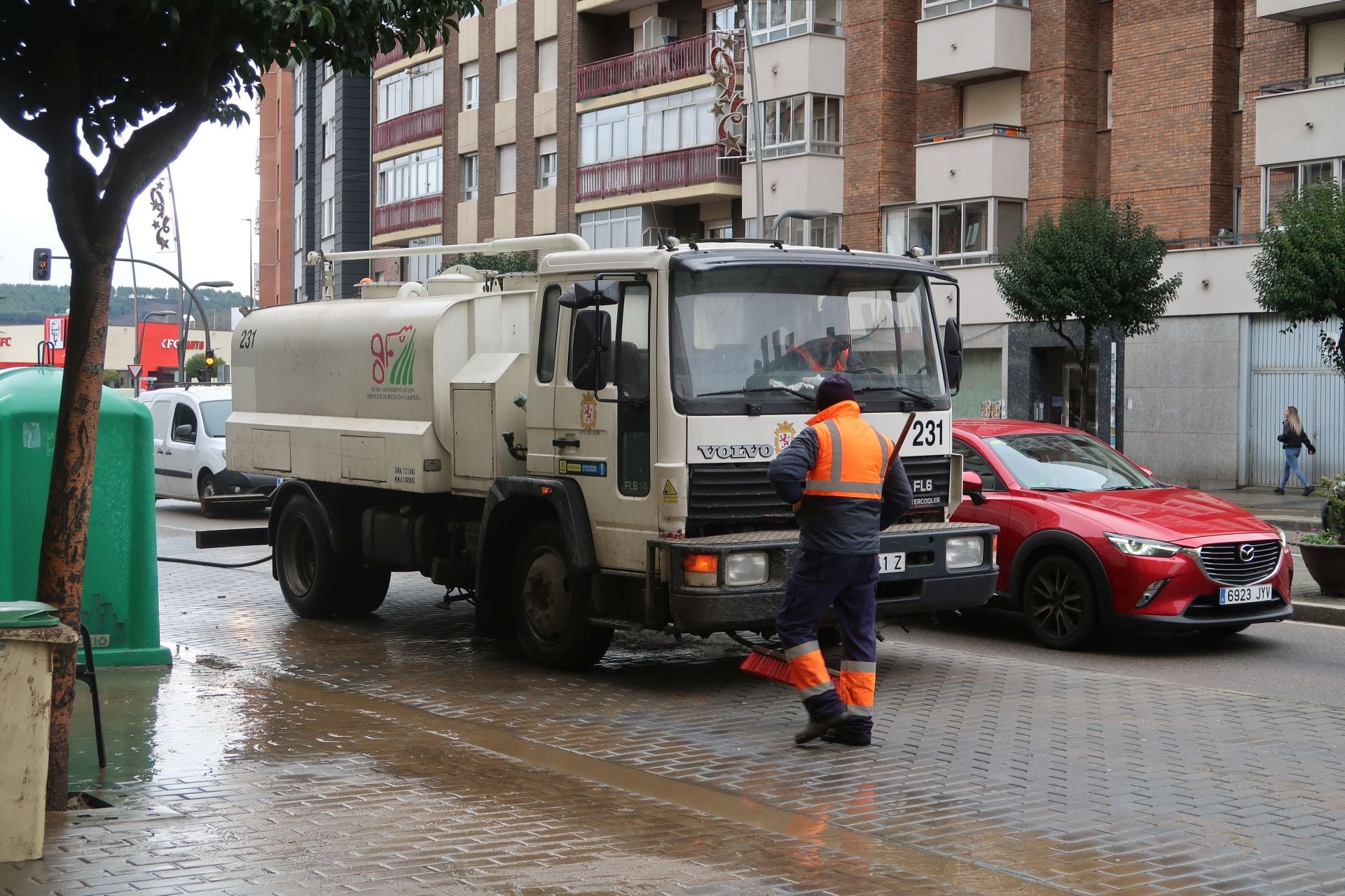 Imágenes de las consecuencias del reventón en Fernández Ladreda