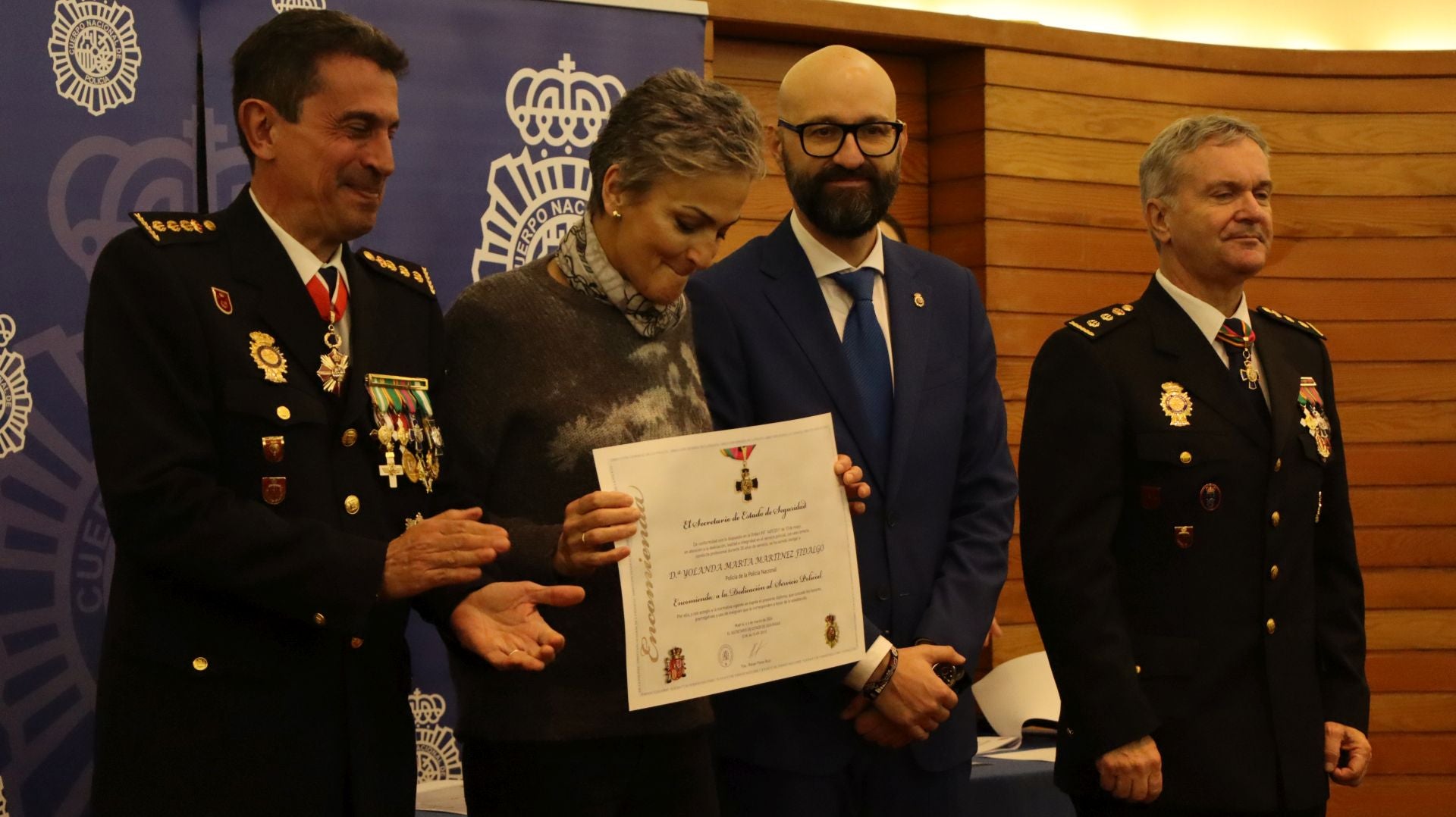 Homenaje a los Policías Nacionales jubilados y dedicación al servicio policial