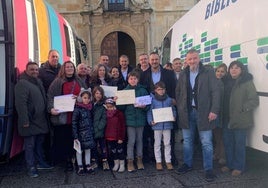 Entrega de los premios del concurso de microrrelatos sobre el bibliobús.