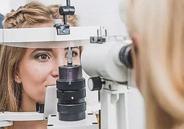 Imagen de una revisión de la salud ocular