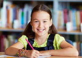 Imagen de una niña sonriendo