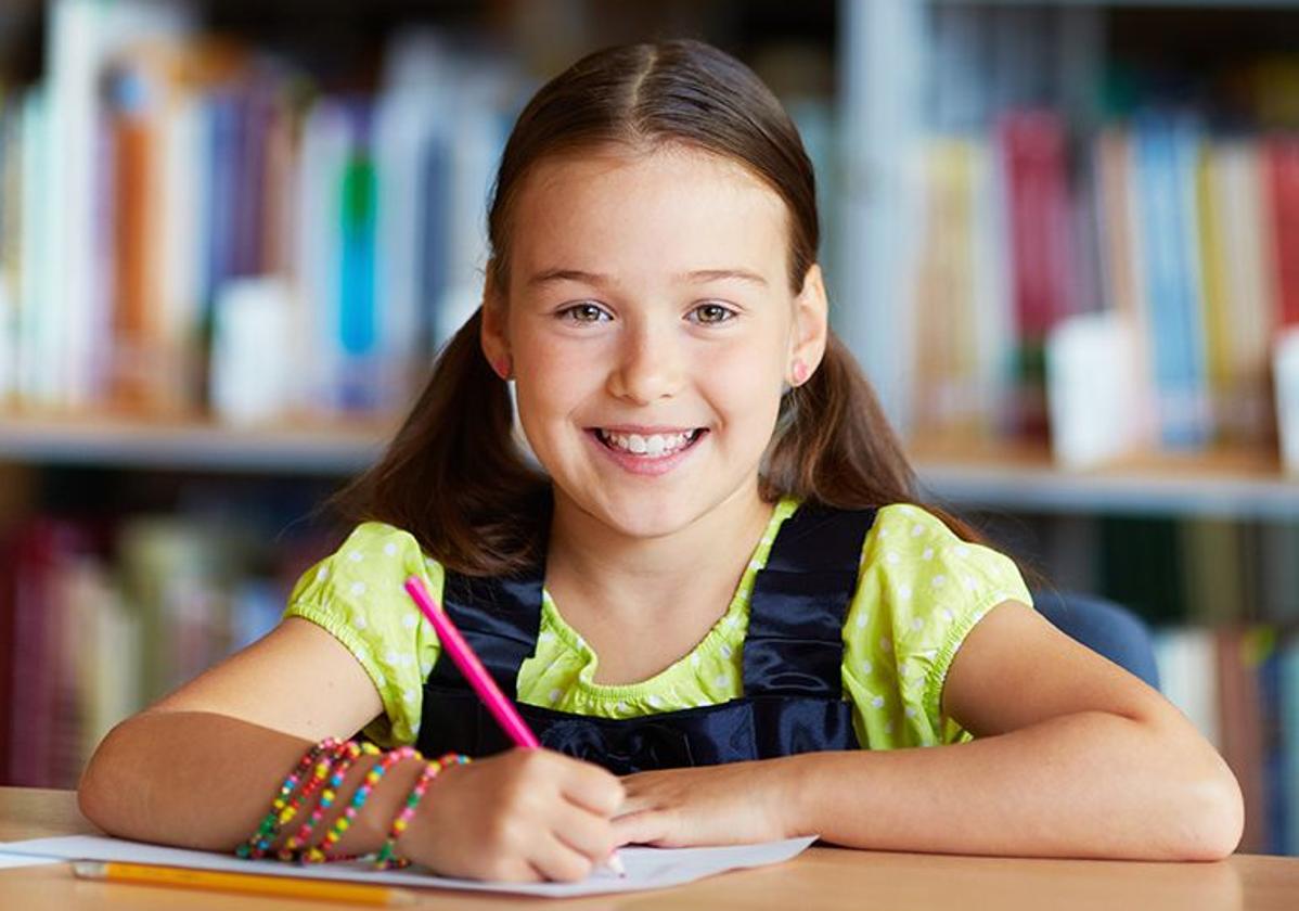 Imagen de una niña sonriendo