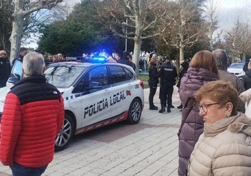 Un hombre amenaza a otro con una pistola en la zona del rastro de León
