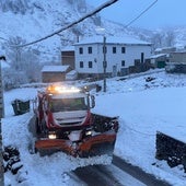 La nieve de la 'bestia del este' alcanza León de madrugada