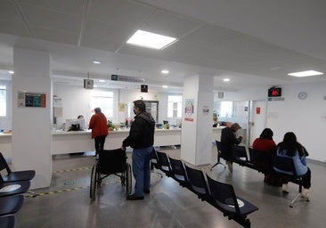 Catorce profesionales sanitarios consolidan plaza en León