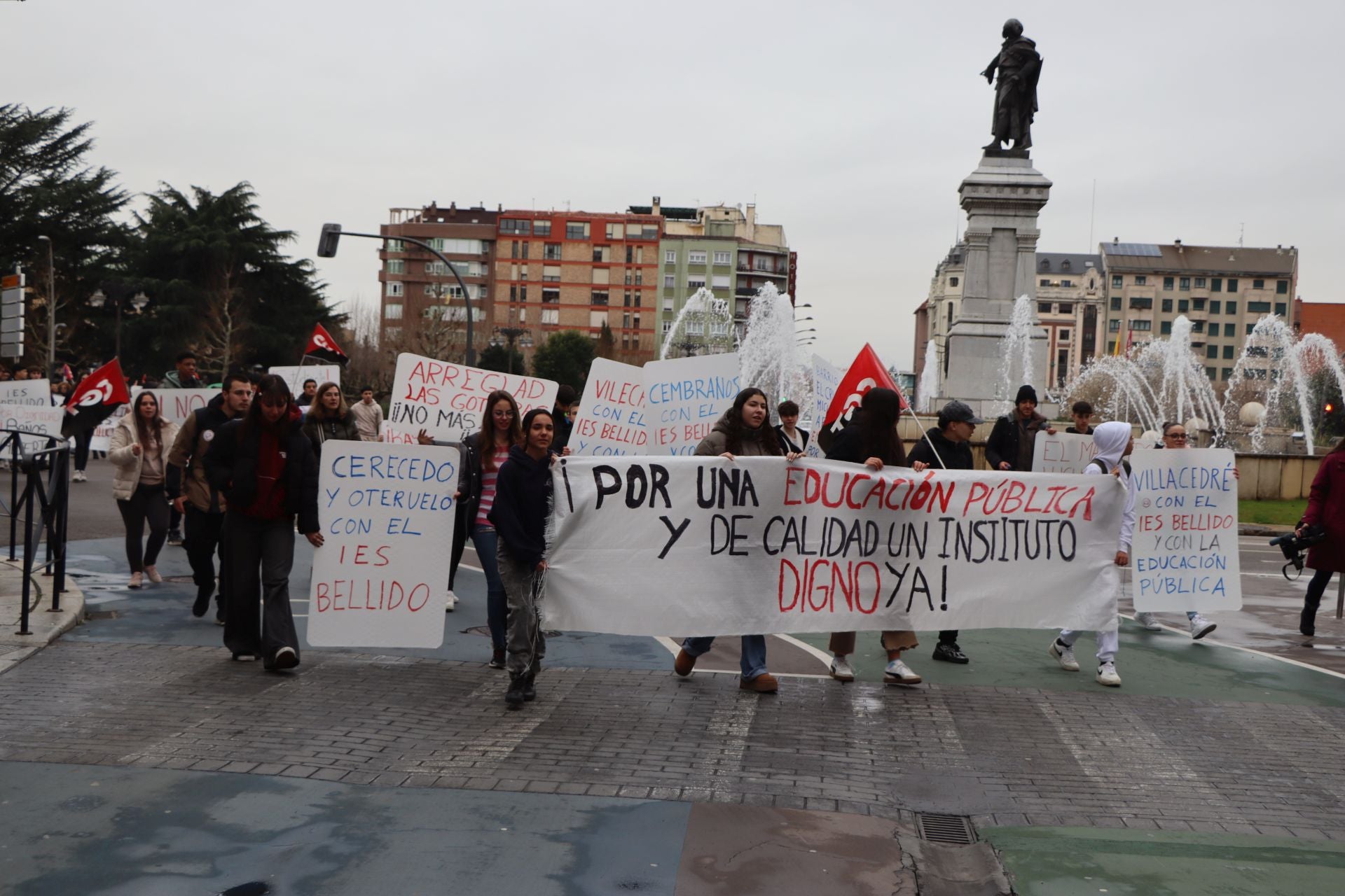 Manifestación del IES García Bellido en el centro de León