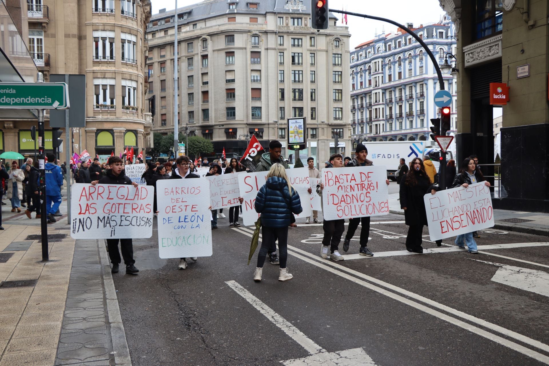 Manifestación del IES García Bellido en el centro de León