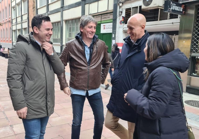 Carlos Martínez durante su visita a León.