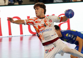 El Ademar sufre y vuelve a vencer lejos del Palacio