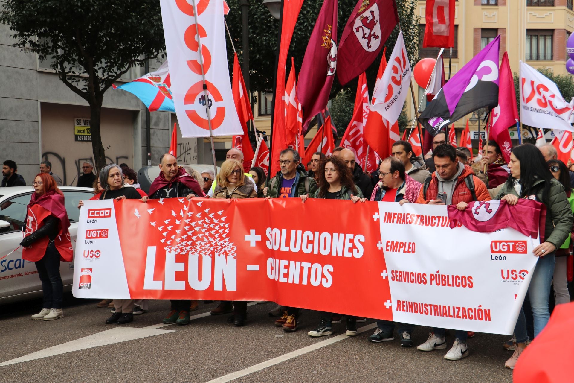 Las imágenes de la manifestación del 16-F en León