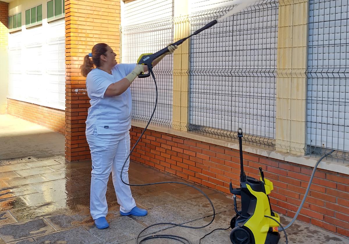 San Andrés del Rabanedo impulsa el empleo con los nuevos talleres de limpieza y jardinería