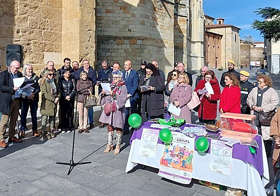 Acto de Aderle en la Catedral por el Día de las Enfemedades Raras.