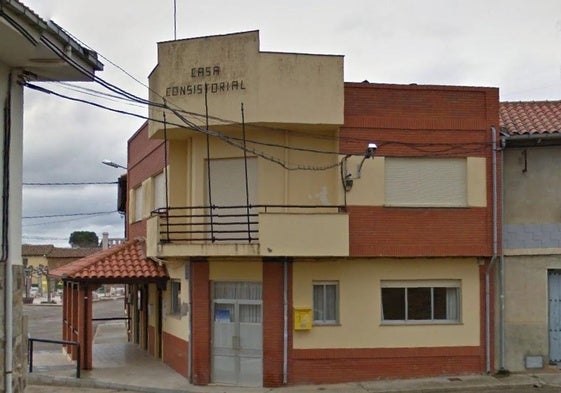 Casa Consistorial de San Adrián del Valle.