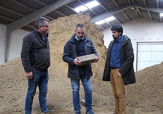 Visita ala empresa que fabrica los ladrillos.