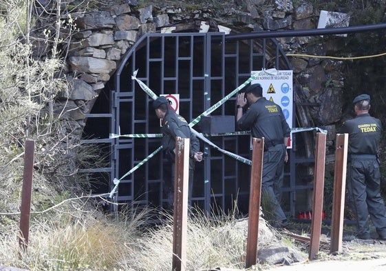 Inspección de la mina de Cerredo