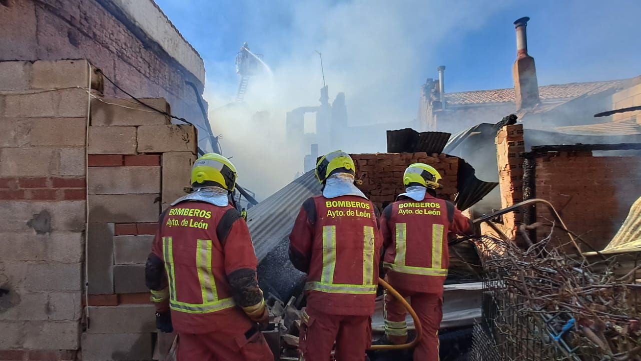 Incendio en una vivienda de Roderos