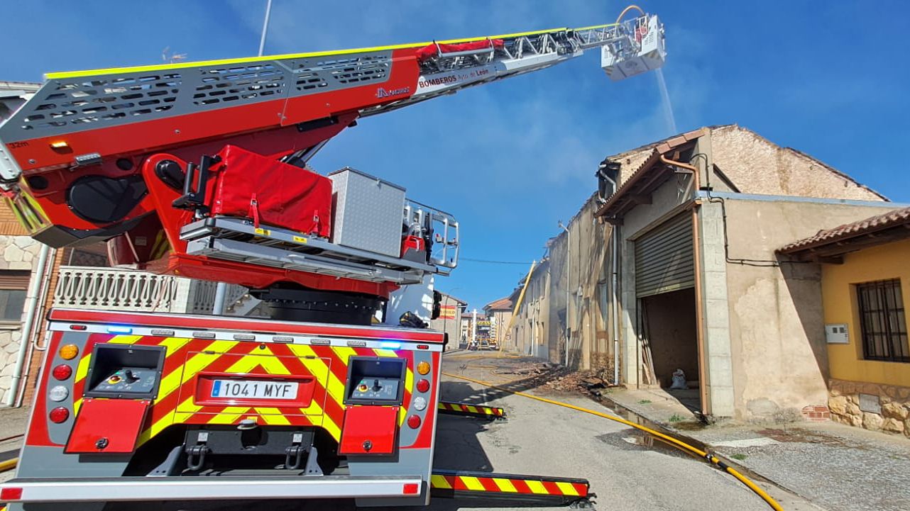 Incendio en una vivienda de Roderos