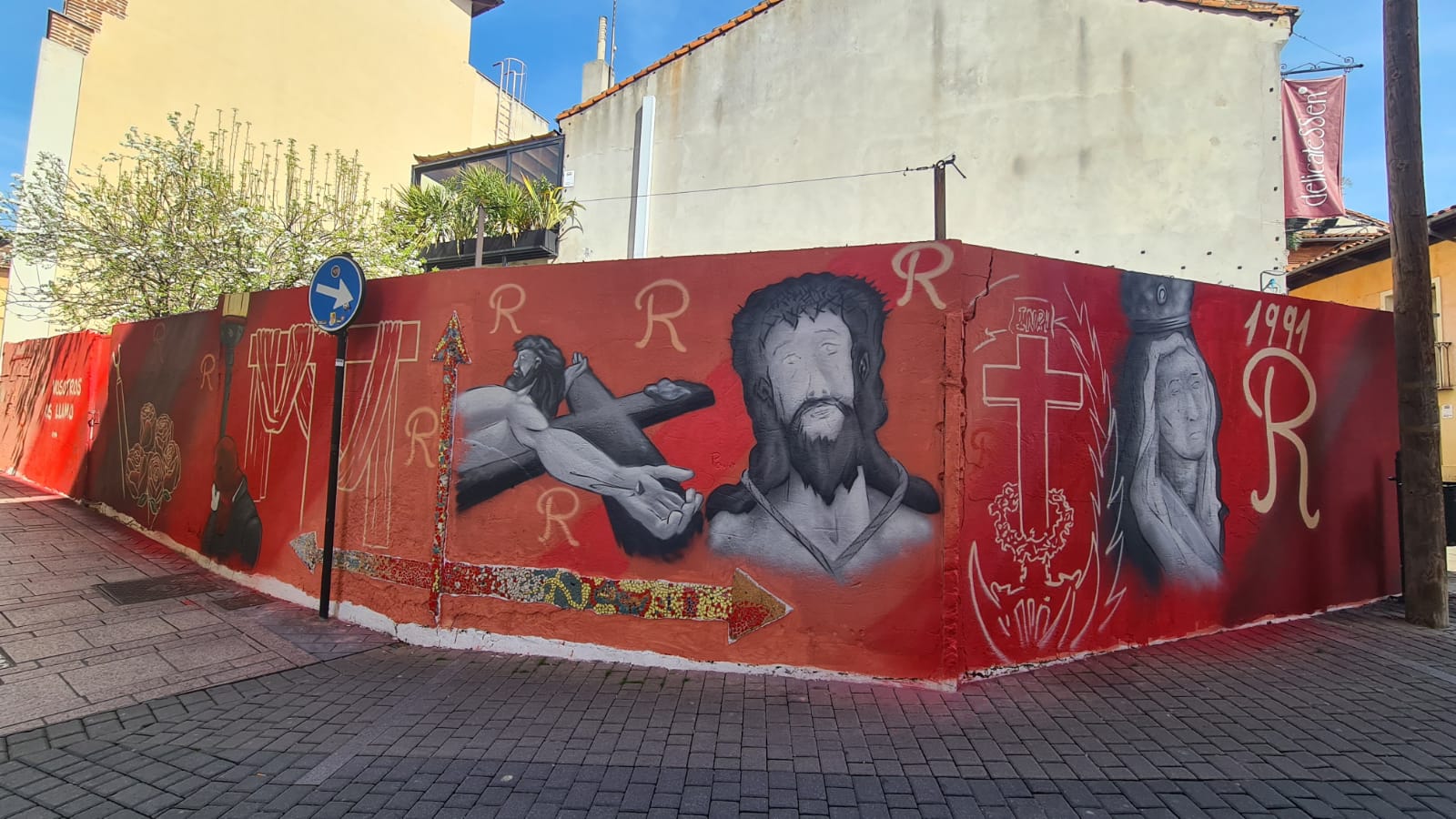 Así es el mural de la Redención en la cuesta de las Carbajalas