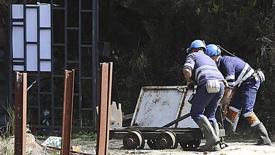 La empresa de Cerredo tenía que presentar más documentación para sacar 60.000 toneladas de mineral