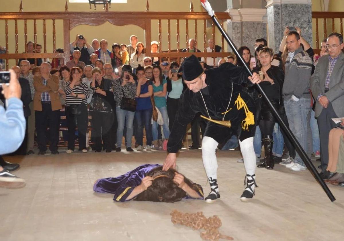 Las caídas del Nazareno, acto principal de la Semana Santa de Almanza