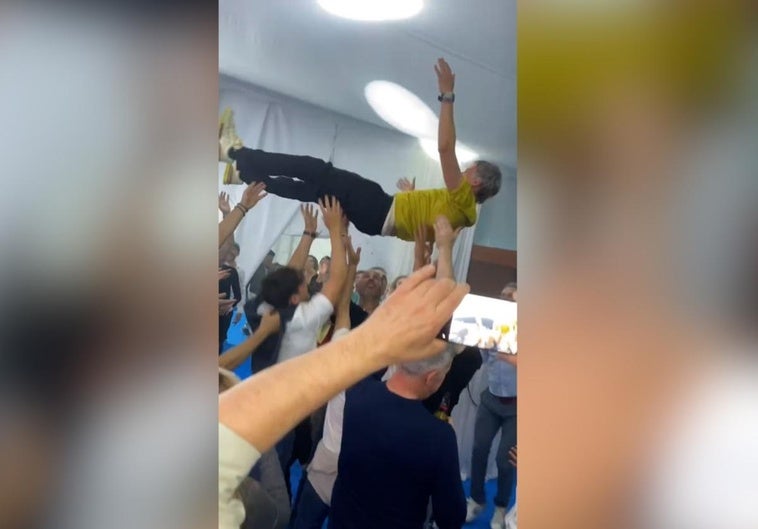 Jesús Calleja se rodea de amigos en León por su cumpleaños