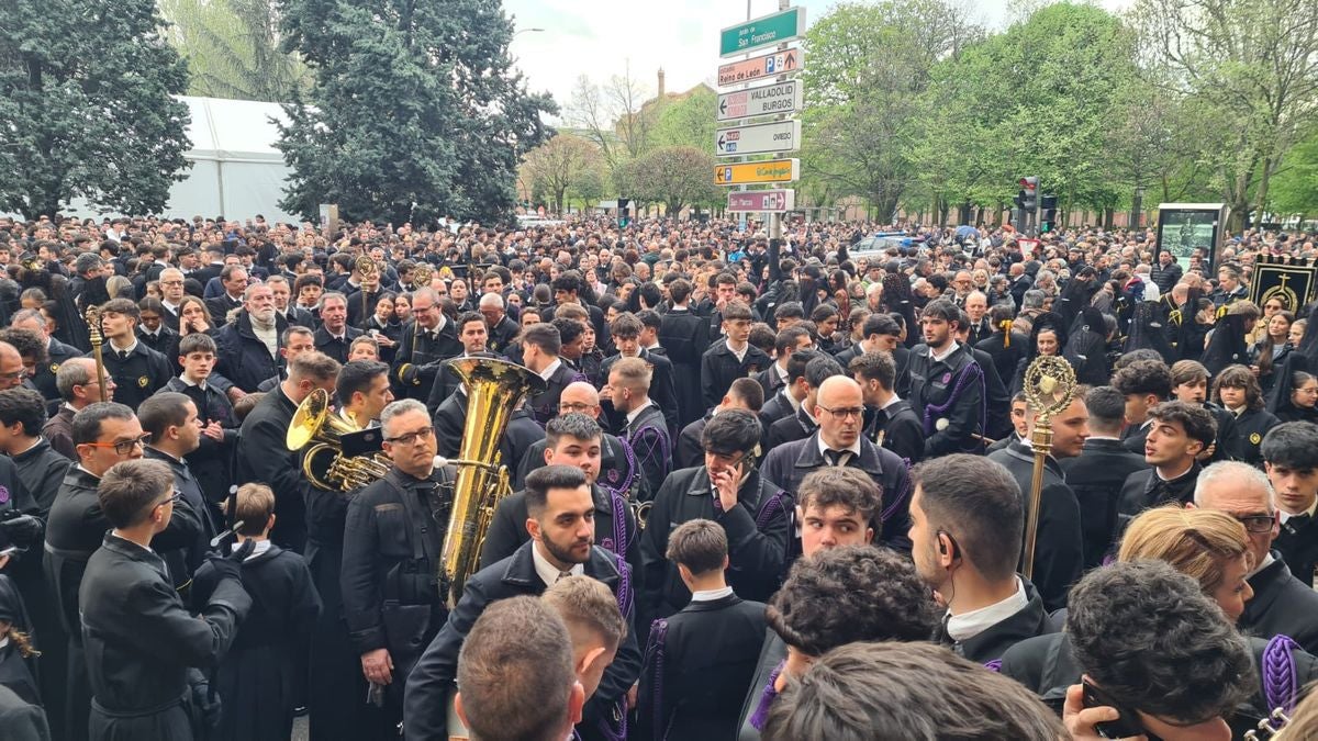 Las imágenes de la procesión de La Pasión en León en el Lunes Santo