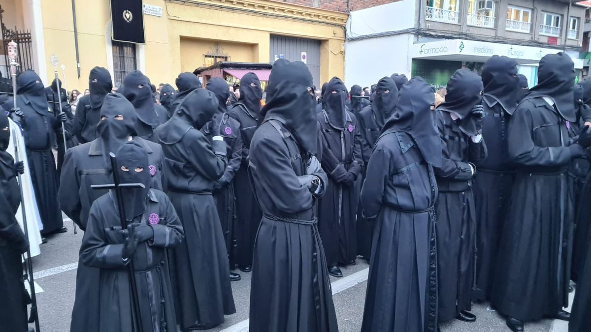 Las imágenes de la procesión de La Pasión en León en el Lunes Santo
