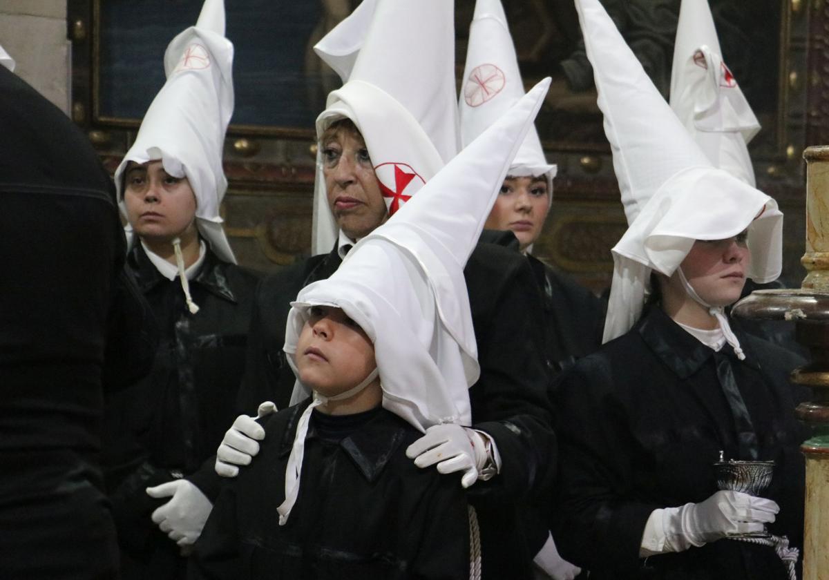 Las imágenes de la suspensión de la Solemne Adoración de las Llagas de Cristo en León