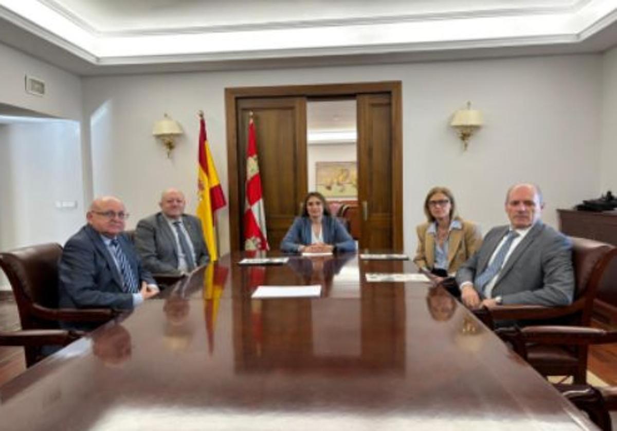 FSIE CyL se reúne con la Consejera de Educación