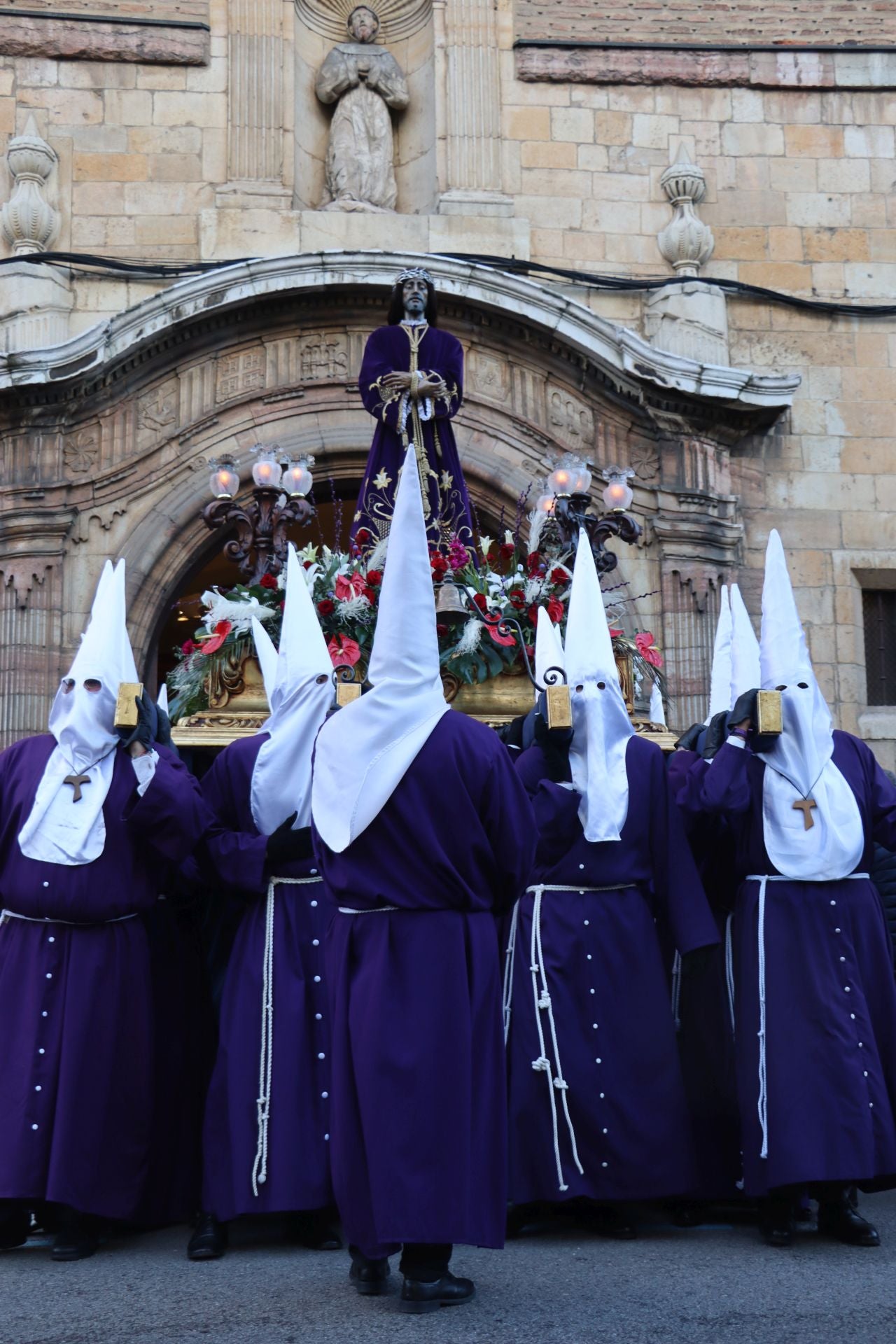 Las mejores imágenes de la procesión del Silencio