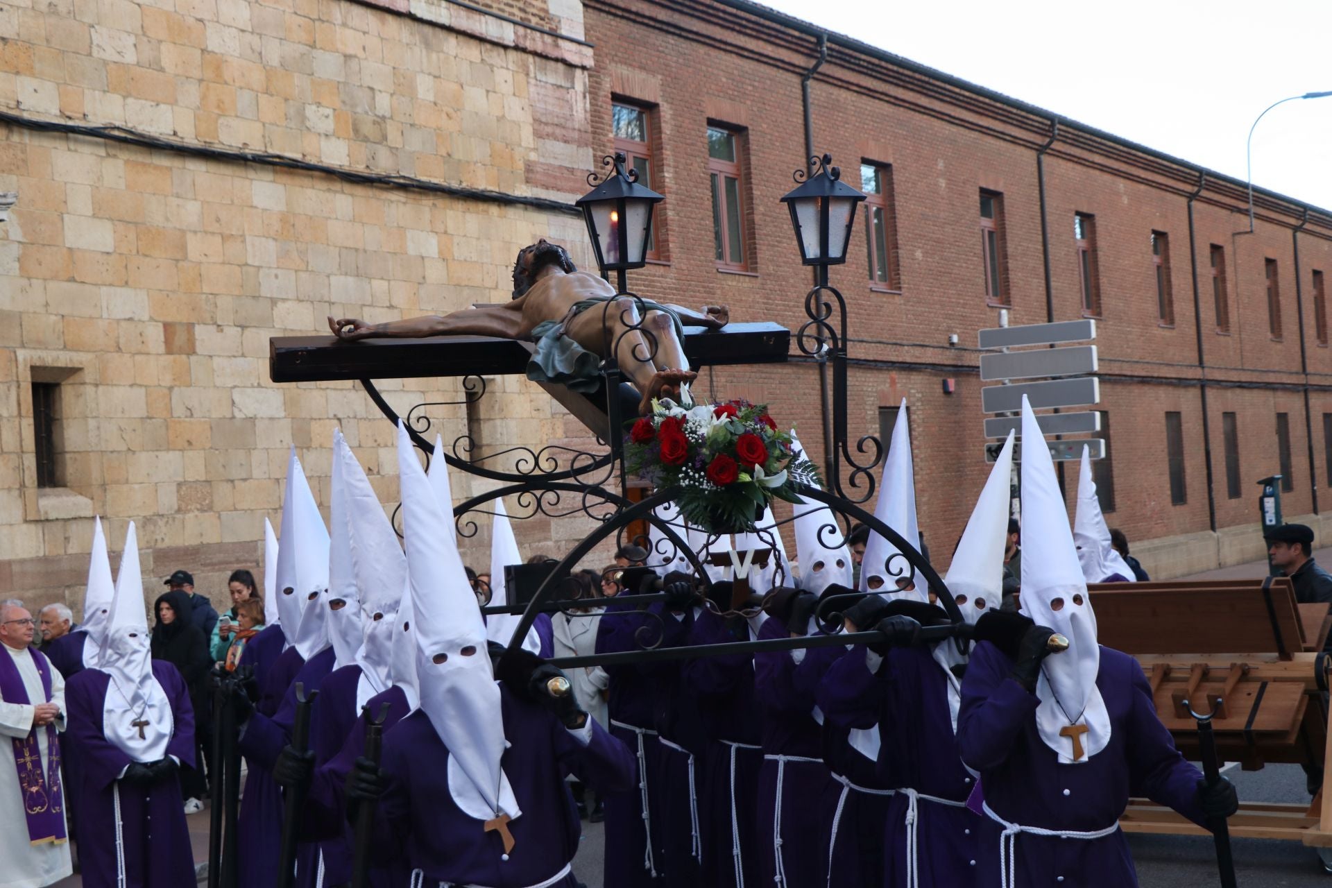 Las mejores imágenes de la procesión del Silencio