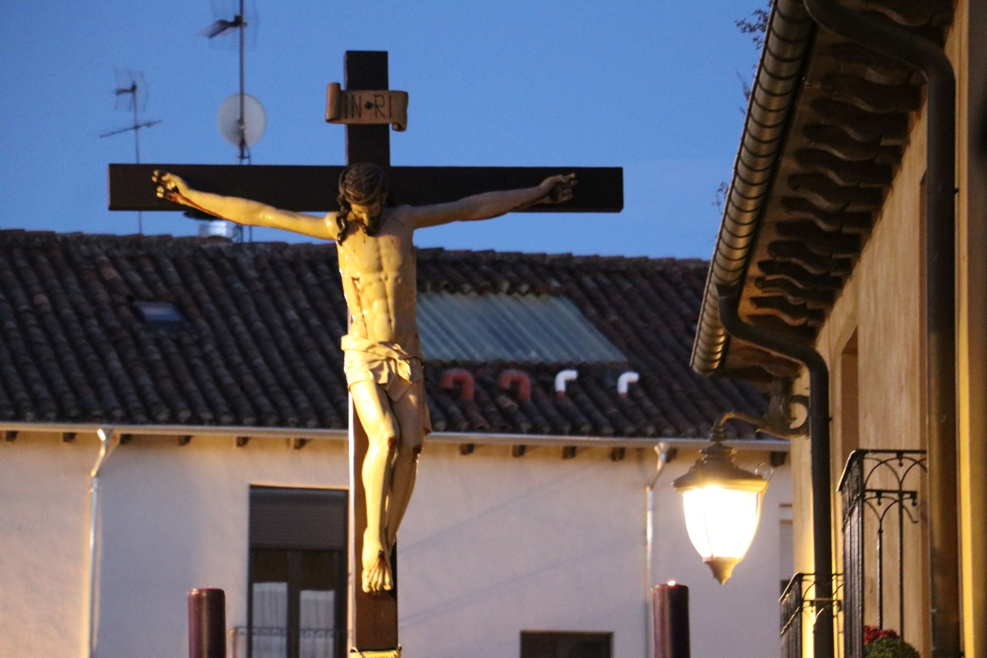 Las imágenes de la procesión de la Virgen de la Amargura en León