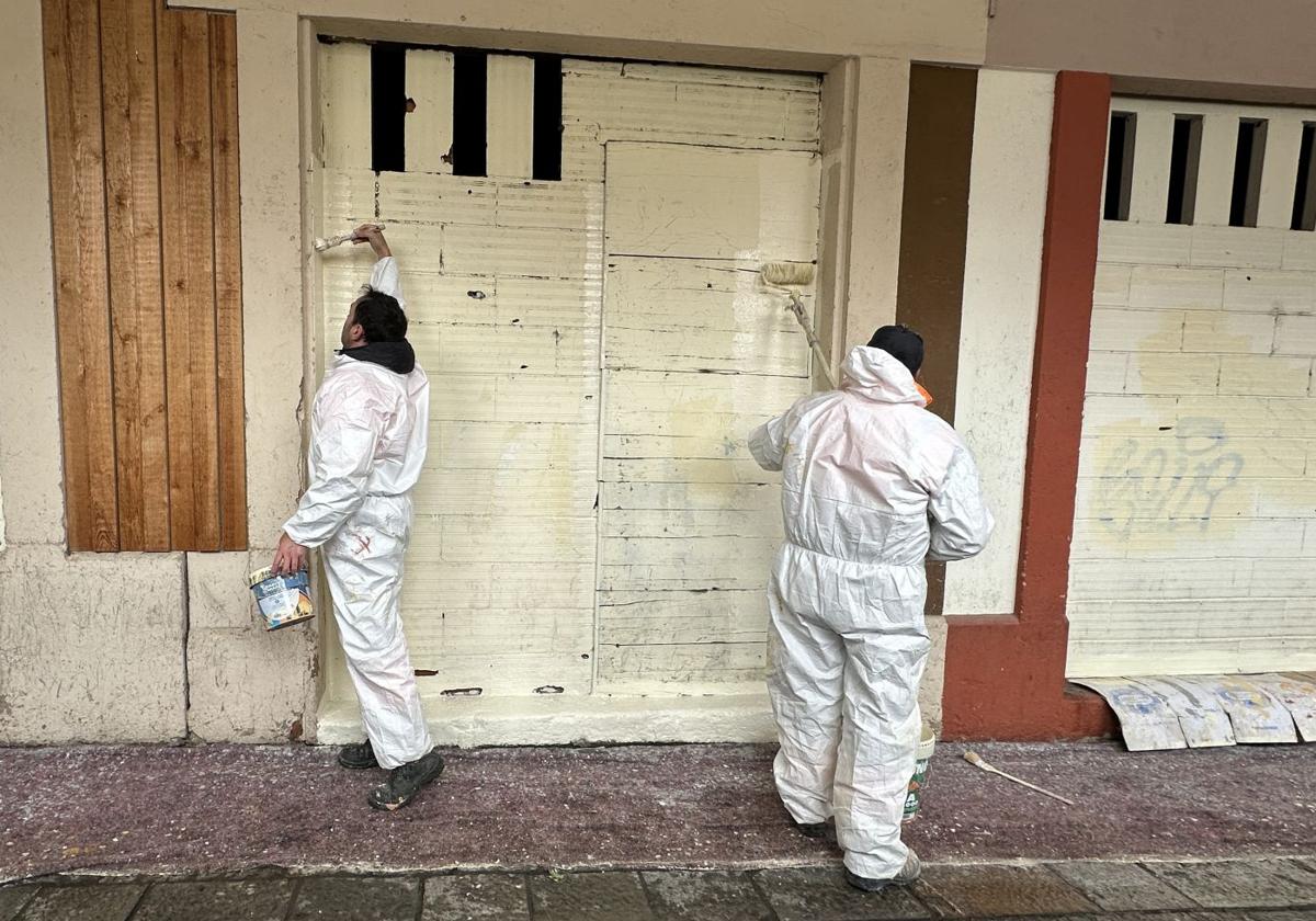 Más de 1.500 metros cuadrados libres de pintadas