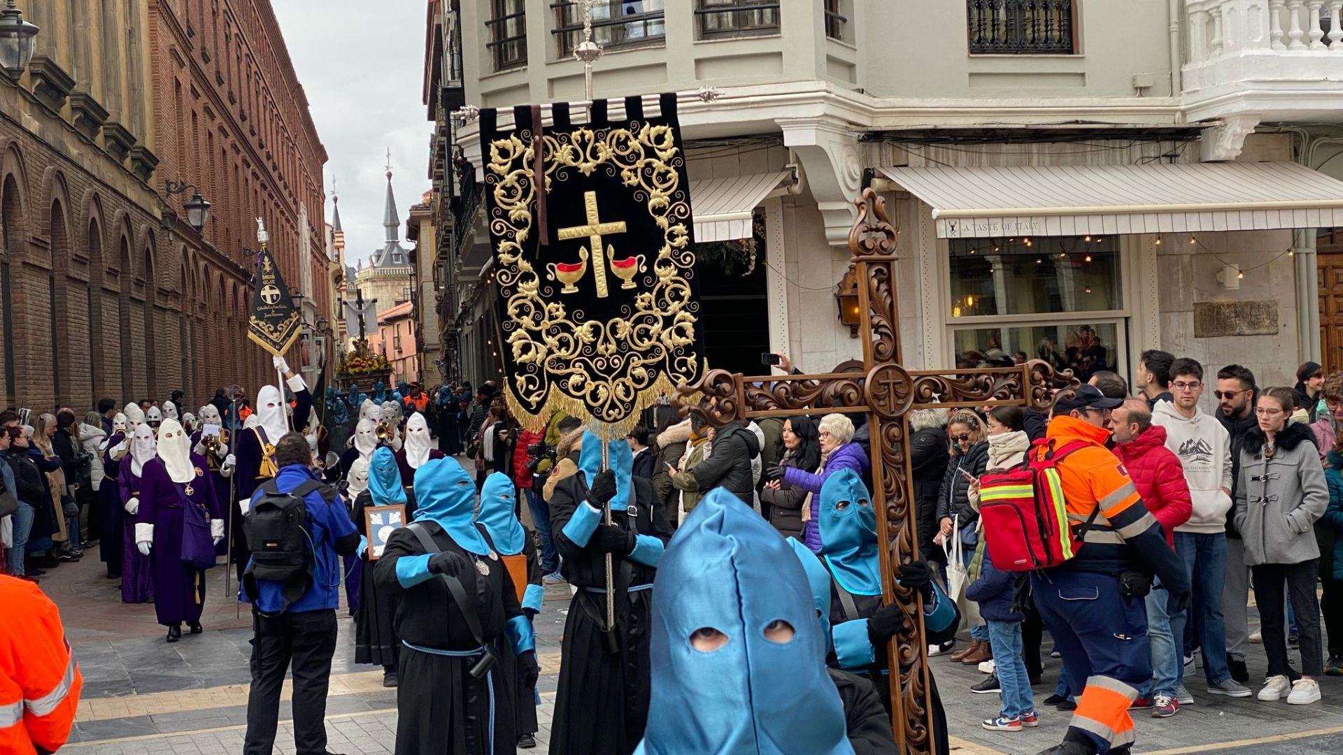 Todas las imágenes de la Bienaventuranza en su recorrido por León