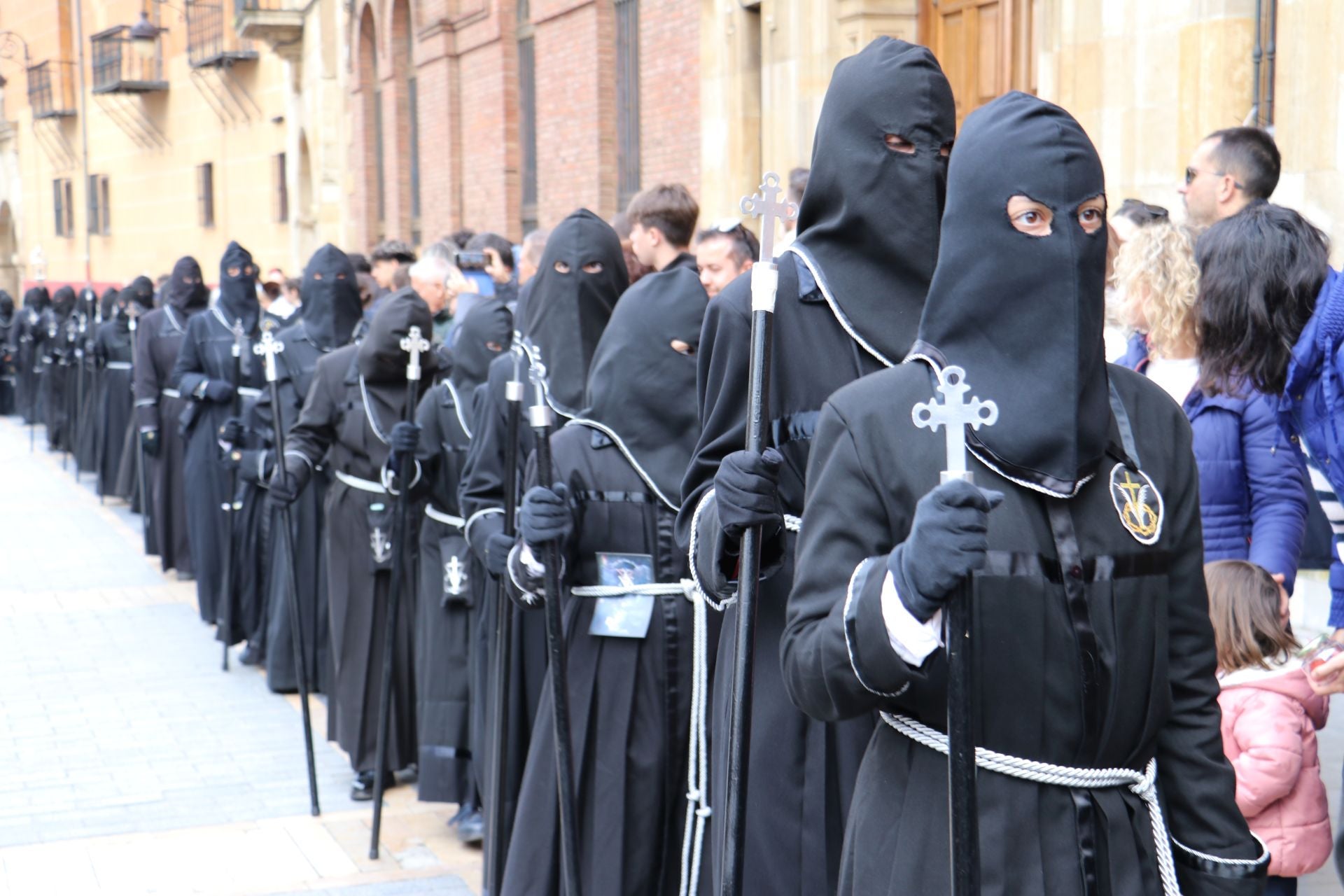 Las imágenes de la Procesión de la Despedida en León