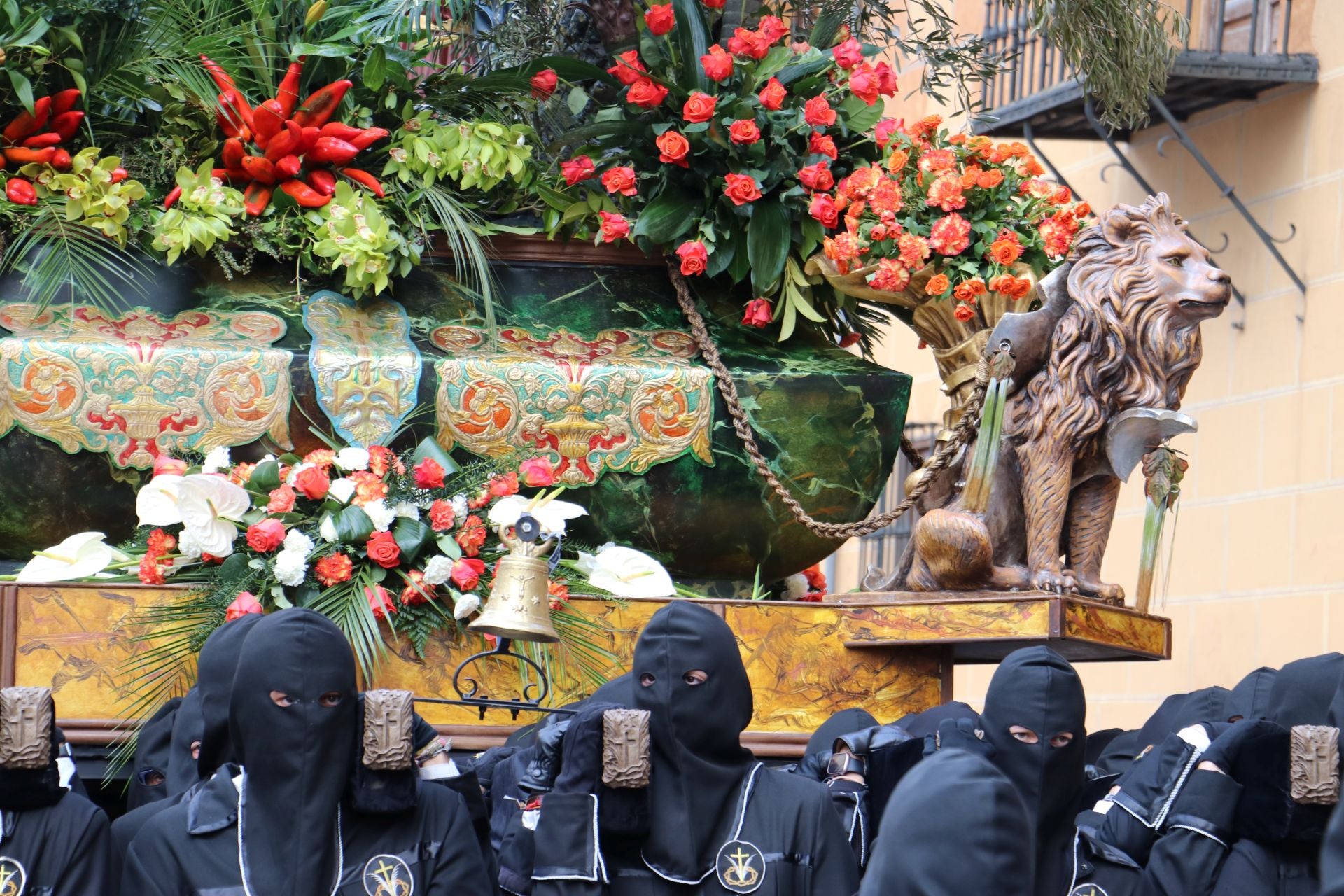 Las imágenes de la Procesión de la Despedida en León