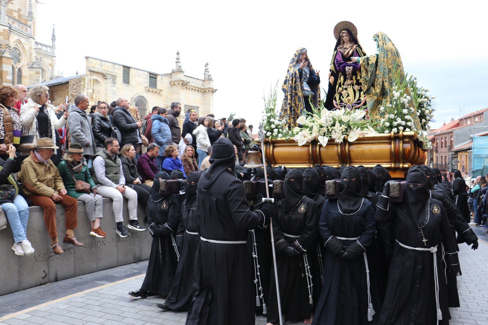 Las imágenes de la Procesión de la Despedida en León