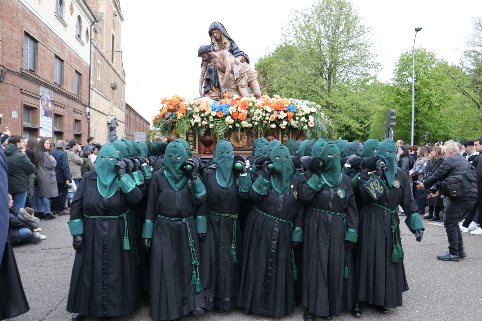 Las imágenes de la procesión de María del Dulce Nombre