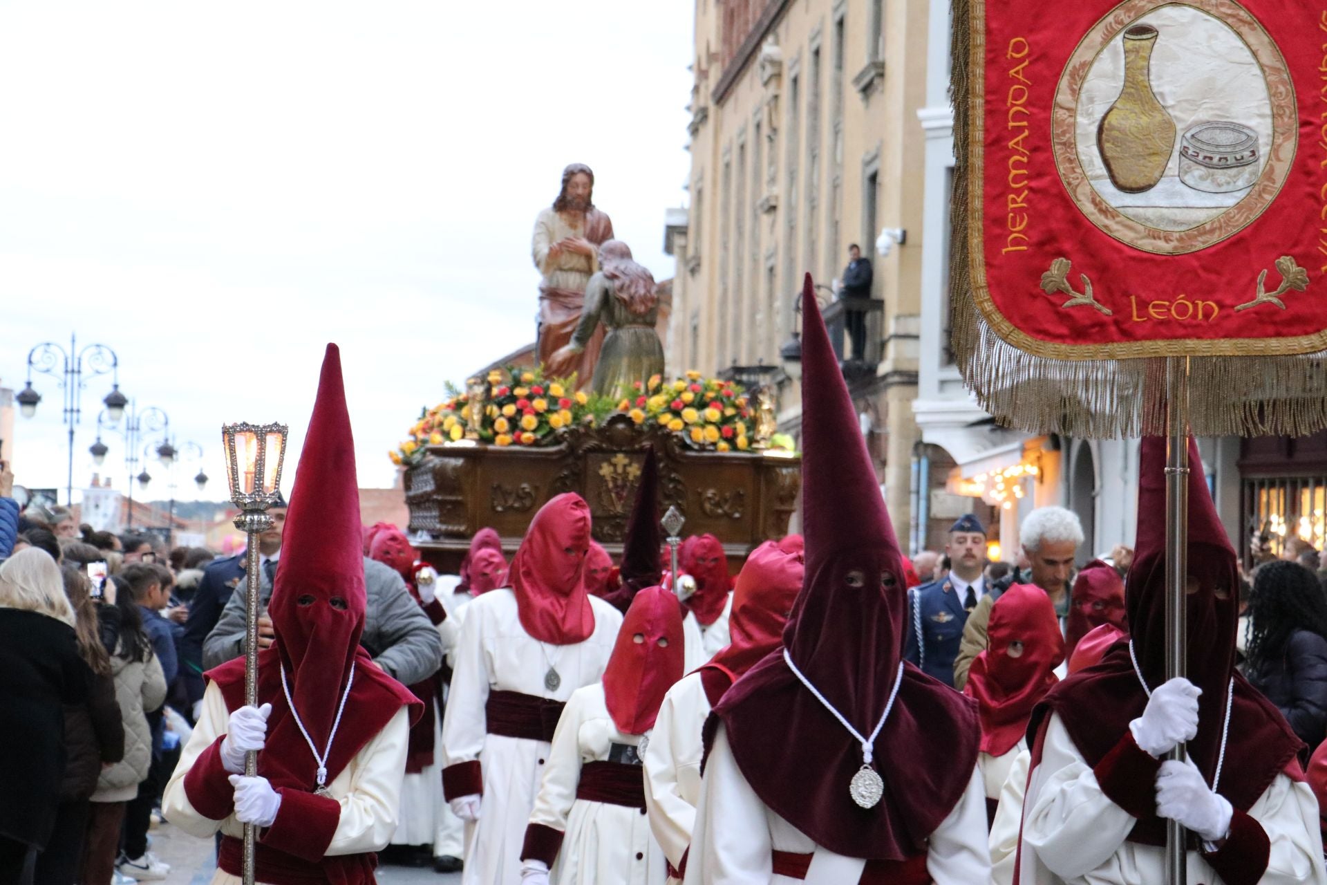 Las imágenes de la procesión de la Sagrada Cena