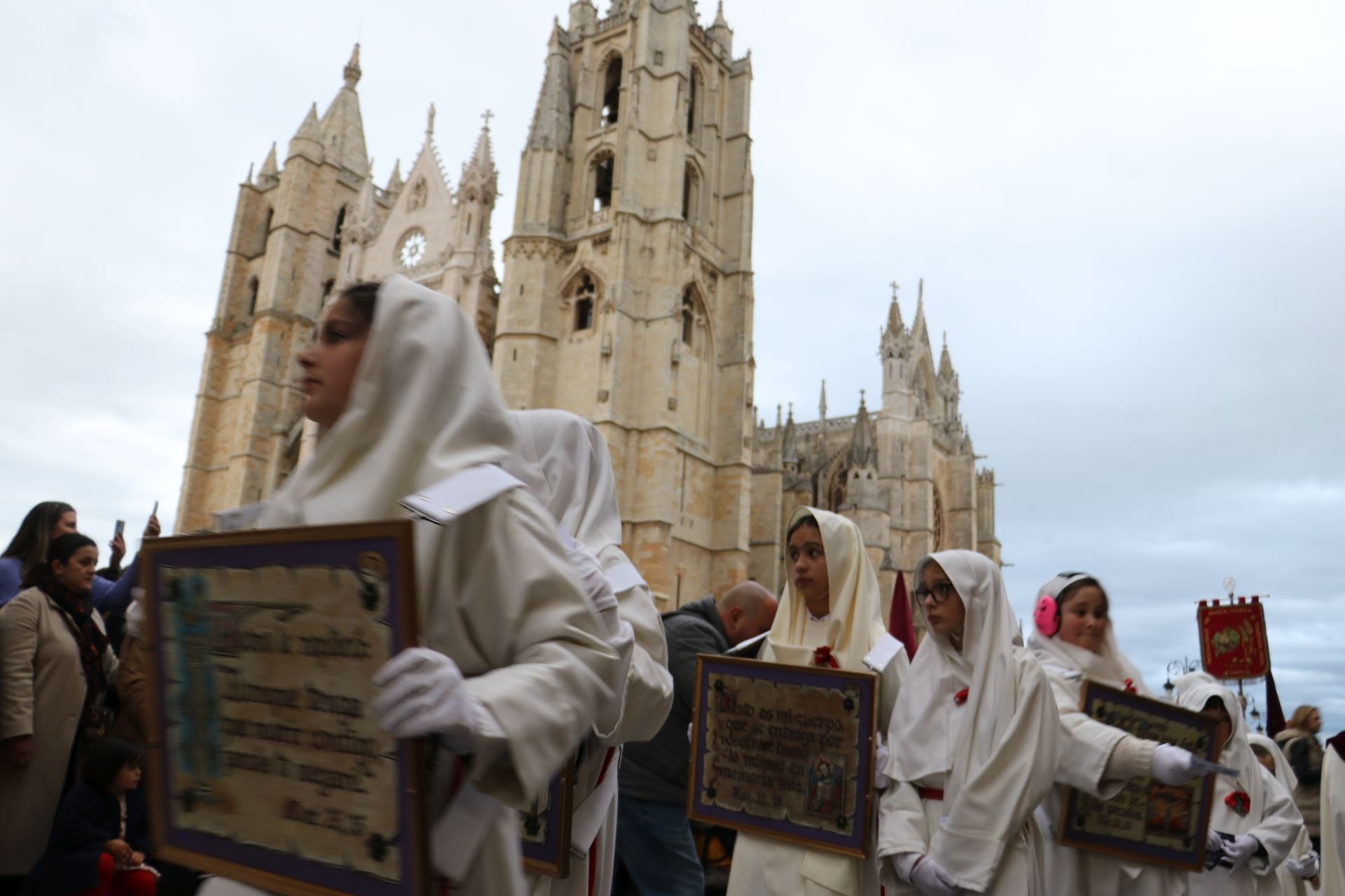 Las imágenes de la procesión de la Sagrada Cena