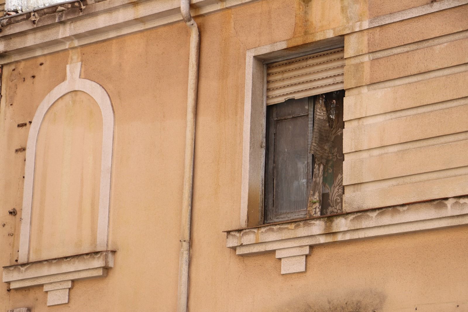 El estado «ruinoso» del número 19 de Santa Engracia, en imágenes