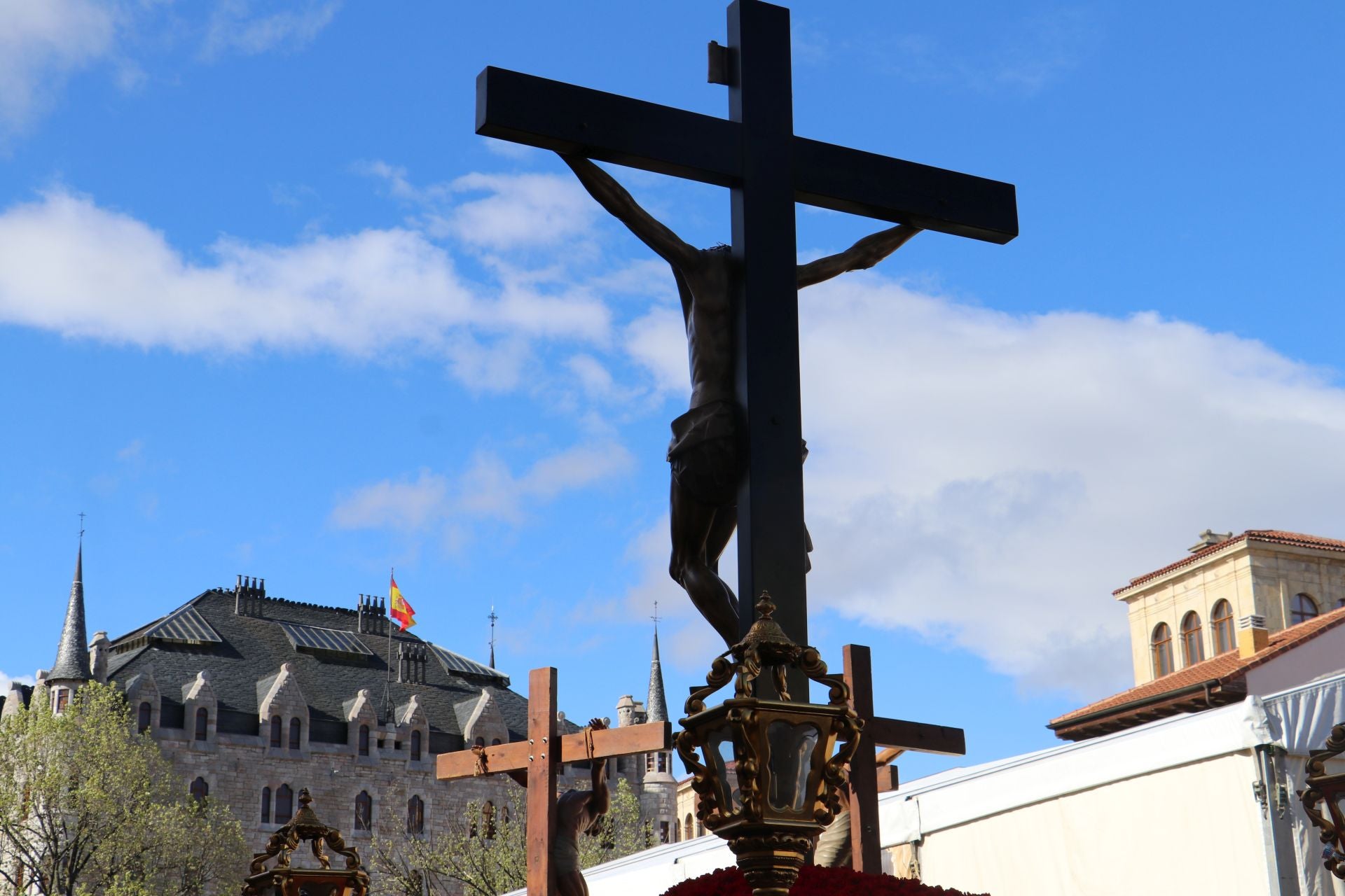 Las imágenes de la procesión de las Siete Palabras en León