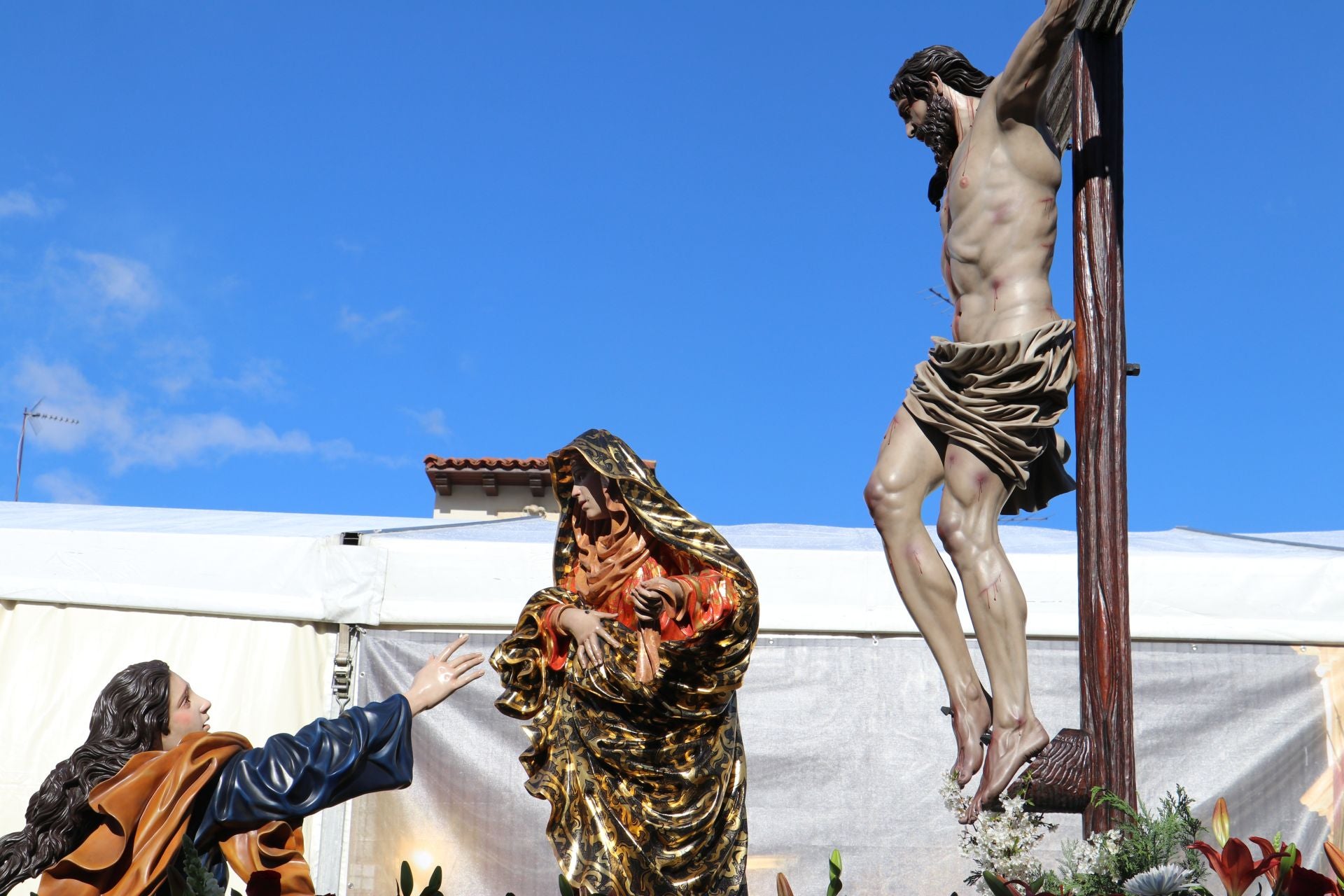 Las imágenes de la procesión de las Siete Palabras en León