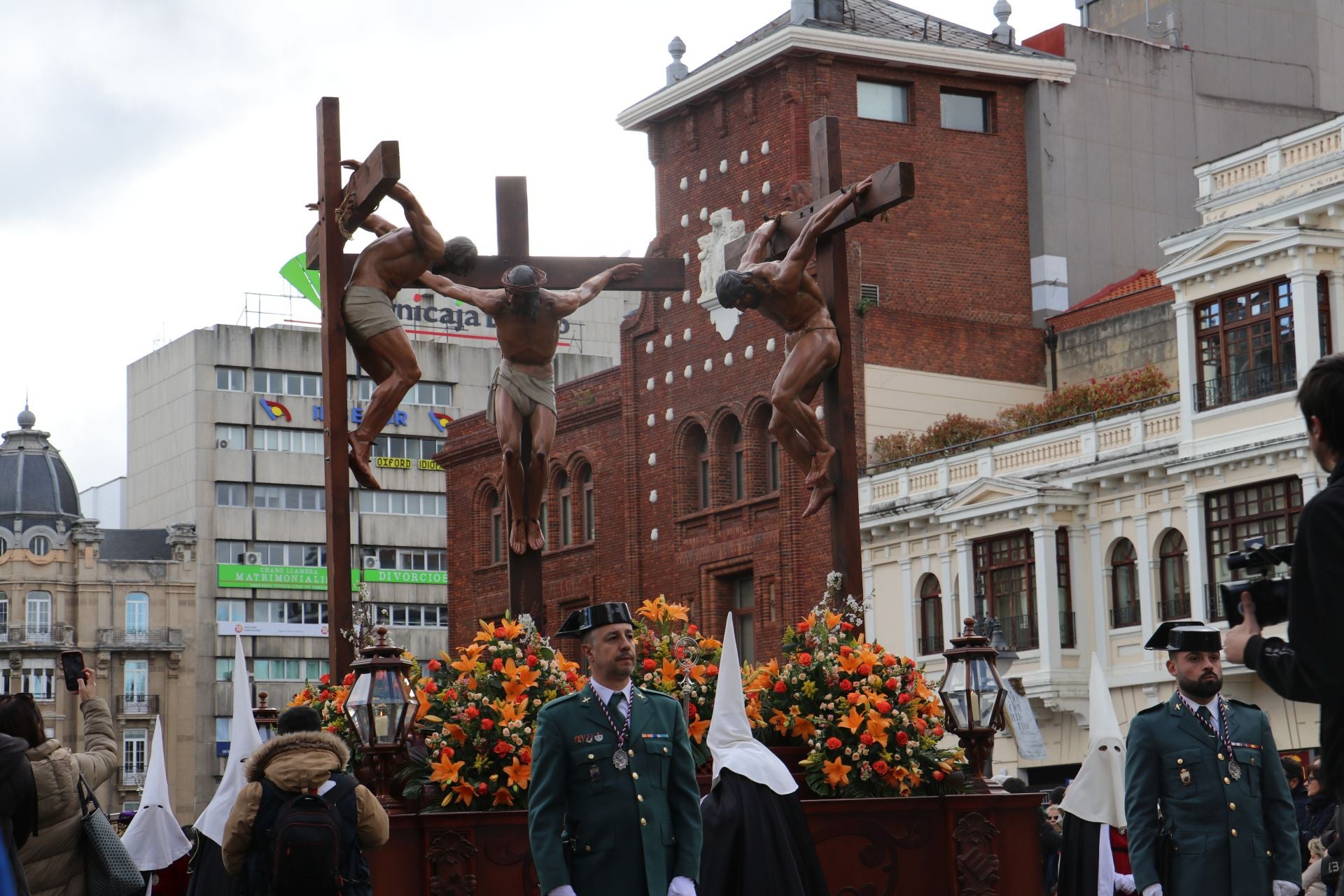 Las imágenes de la procesión de las Siete Palabras en León