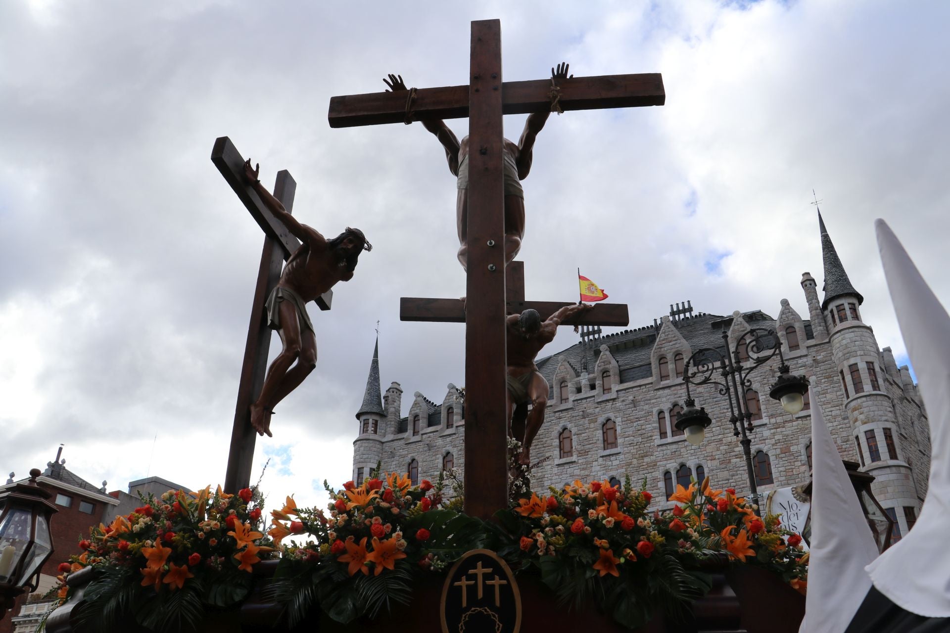 Las imágenes de la procesión de las Siete Palabras en León