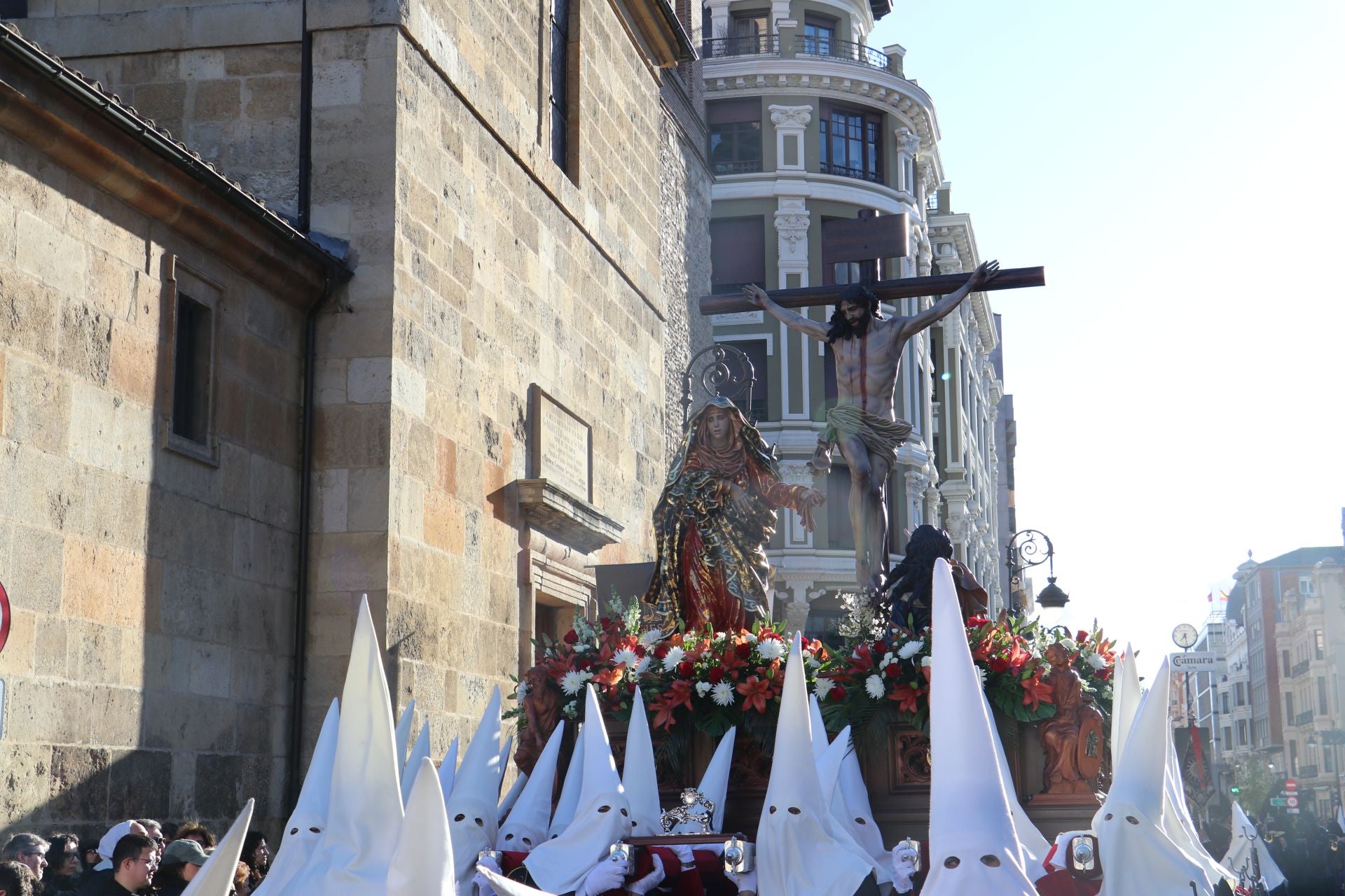 Las imágenes de la procesión de las Siete Palabras en León